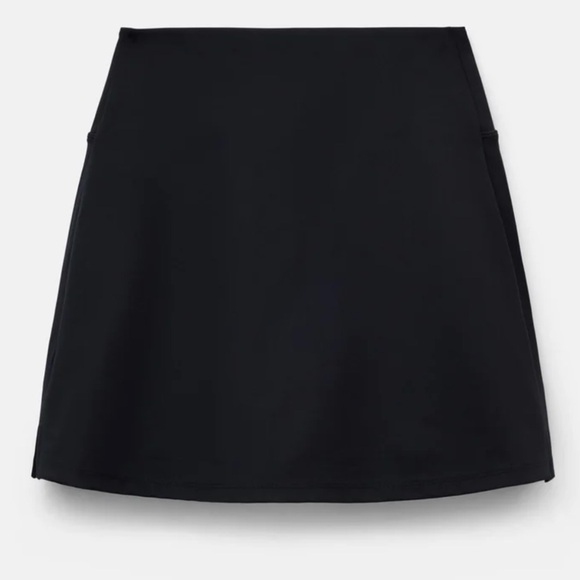 Girlfriend Collective Black Sport Skort - Picture 1 of 6